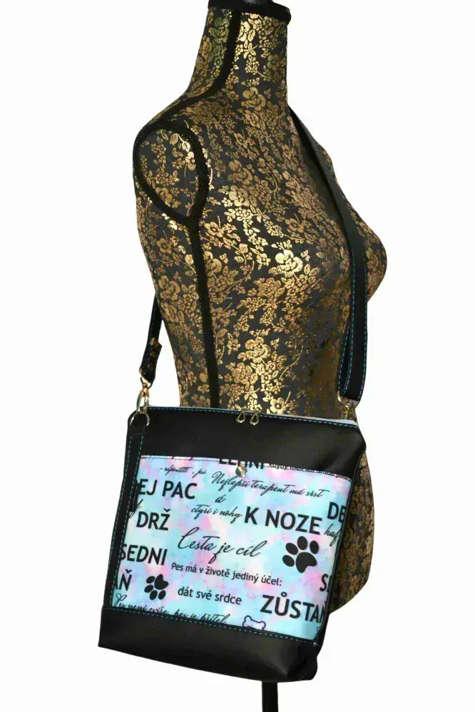 Peštovka - kabelka Brita *duhové nápisy*