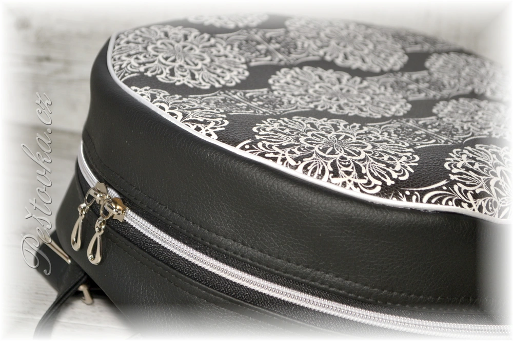 Peštovka batůžek EVERYDAY *black&white*