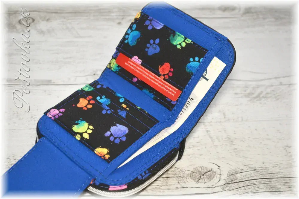Peštovka Malá praktická zipová peněženka *barevné tlapky akvarel*