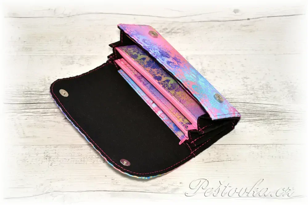 Peštovka Dámská elegantní peněženka *celoduhová*